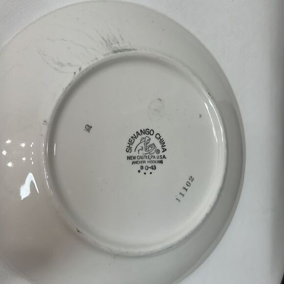 Shenango China Gold Trimmed 6 3/4 In Round Vintage Saucers Dessert Plates Set 2 - Picture 6 of 7
